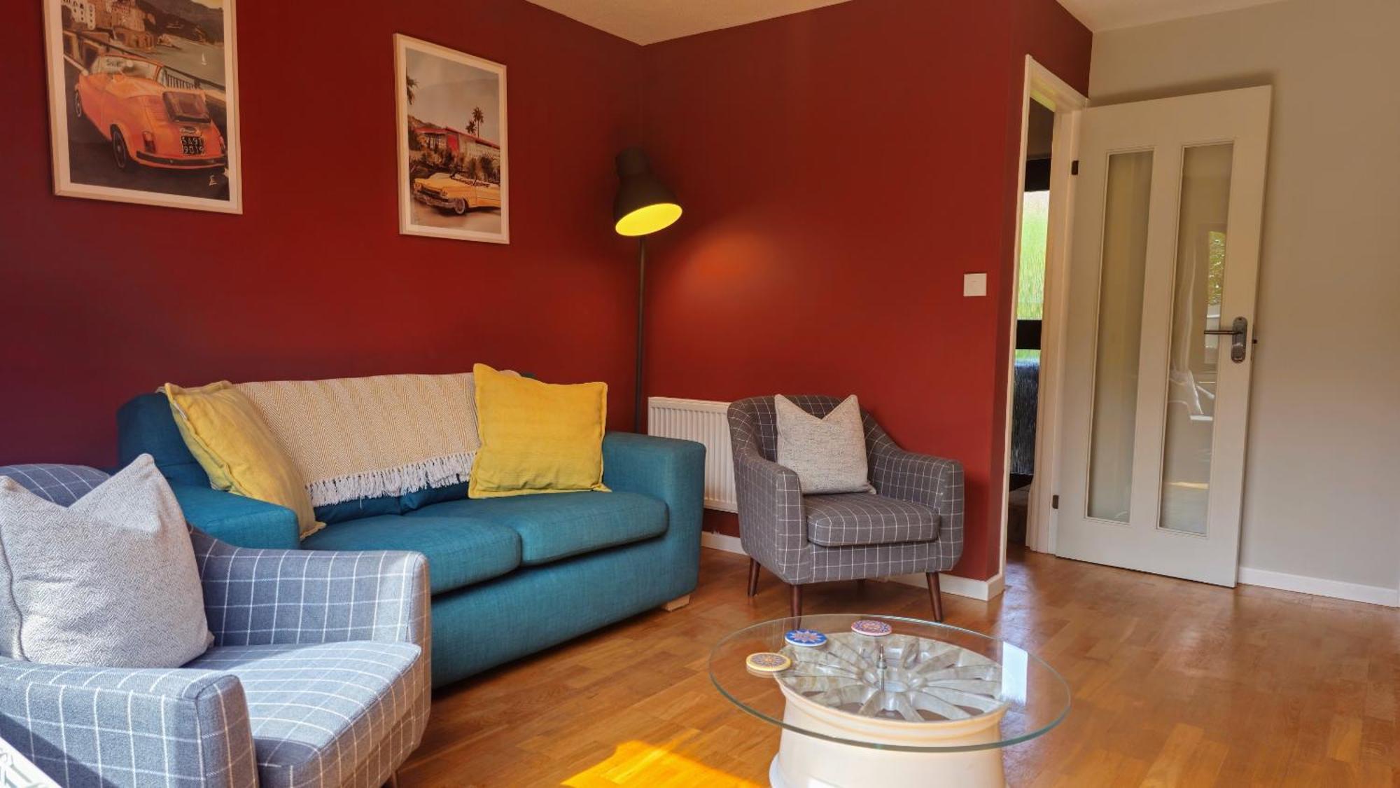 Grassmere - 3 Bed House With Private Garden Horley Exterior foto