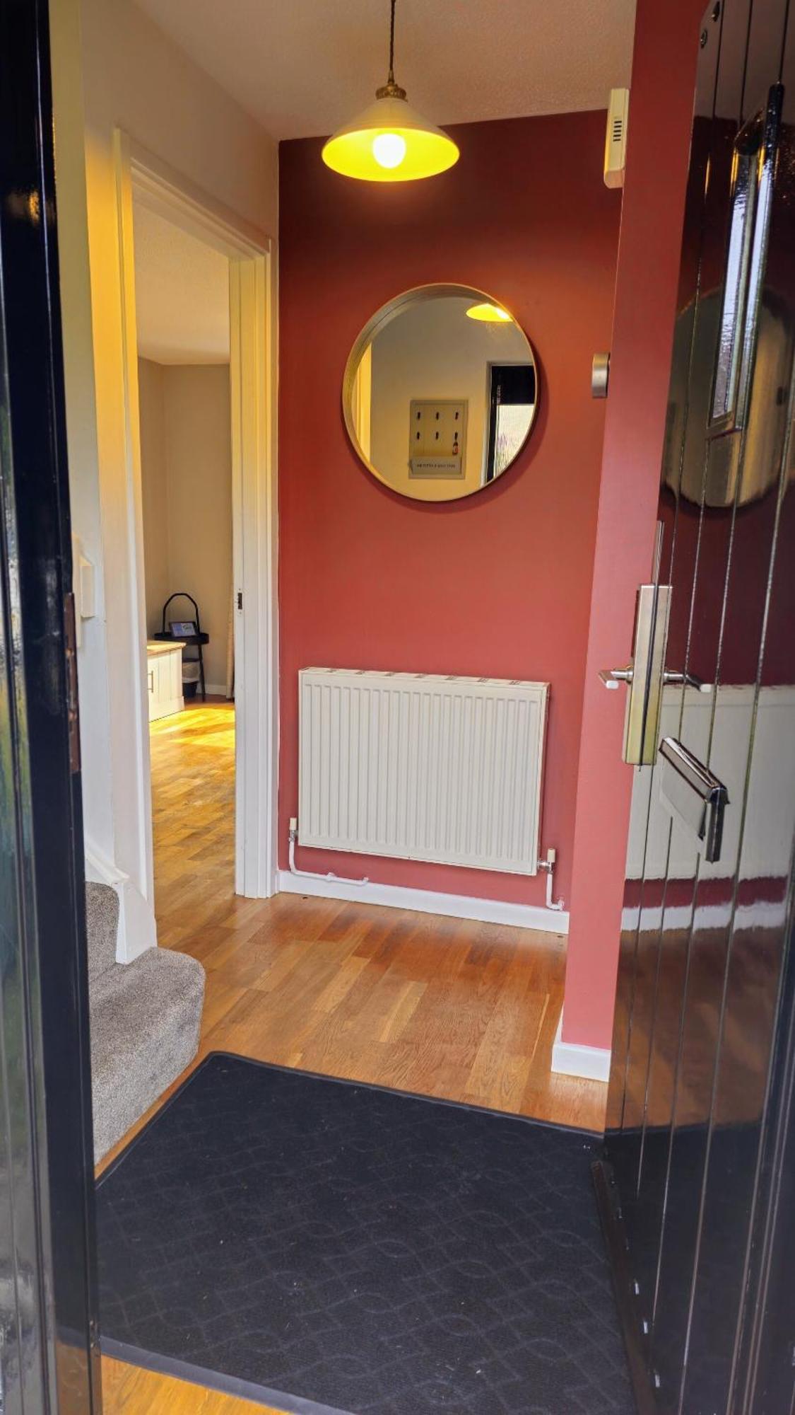Grassmere - 3 Bed House With Private Garden Horley Exterior foto